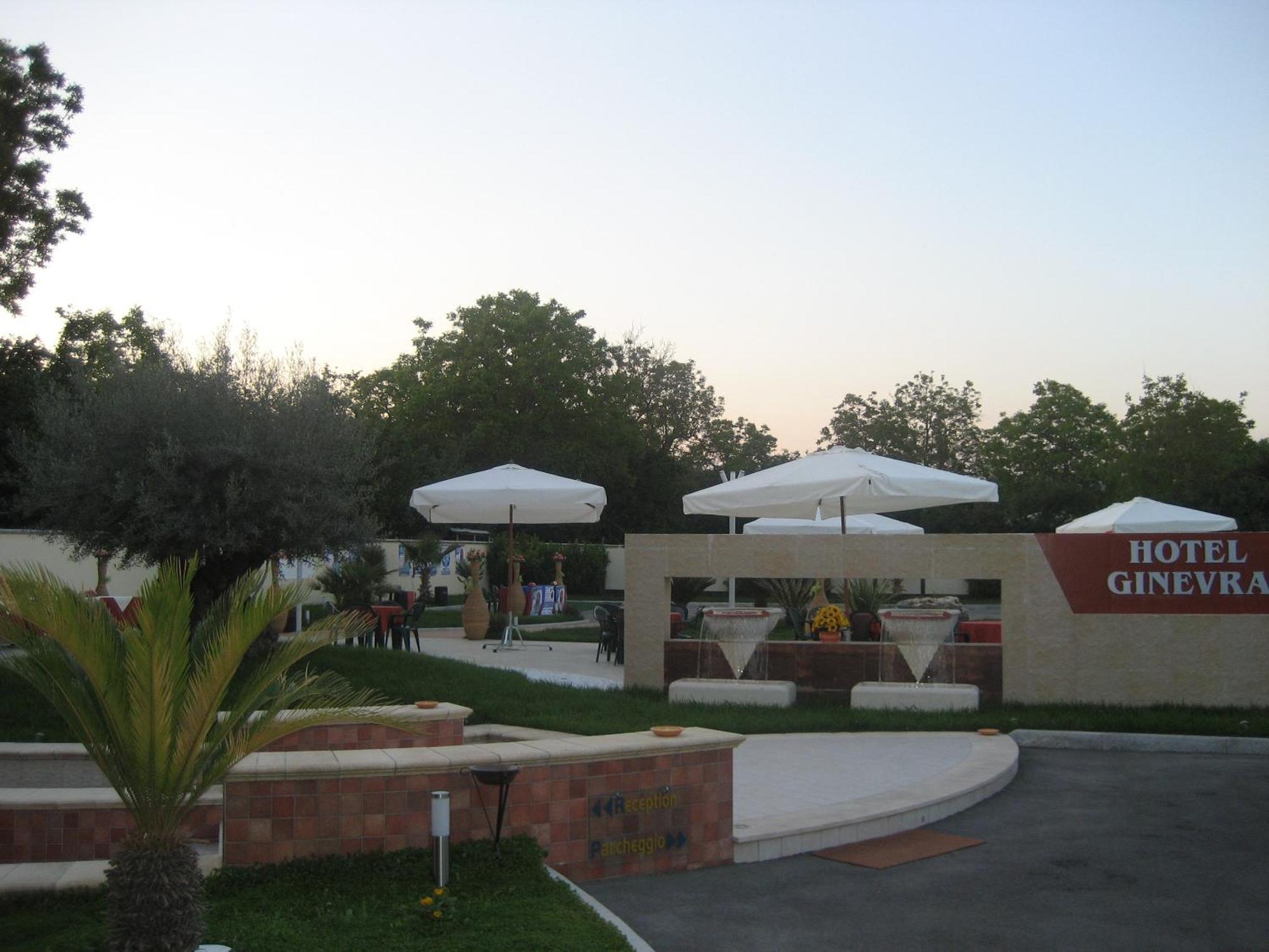 Hotel Ginevra Poggiomarino ภายนอก รูปภาพ
